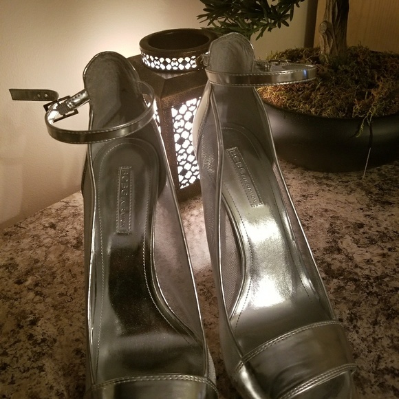 BCBG Silver Mesh - Picture 4 of 4